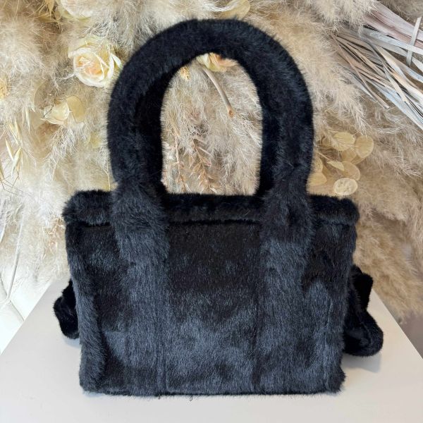 FAKE FUR TOTE BAG ZWART - Zacht en ruim