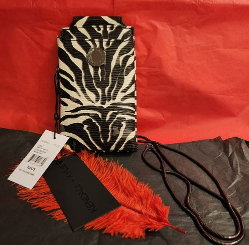 Schattig zwart tasje lakleer – dames