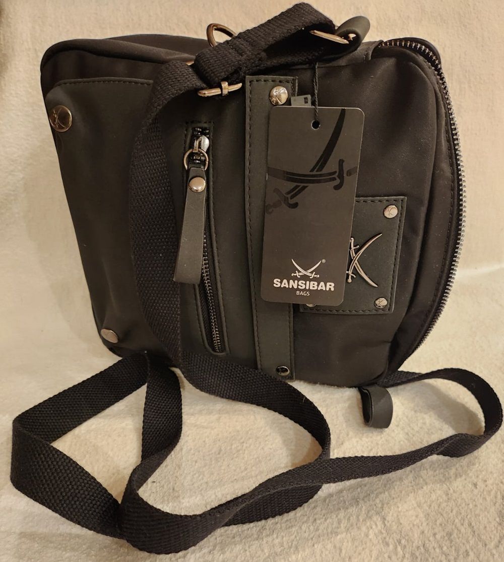 09 Punten.... Sansibar Crossbody SB-2705
