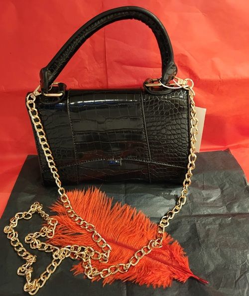 Schattig zwart tasje lakleer – dames