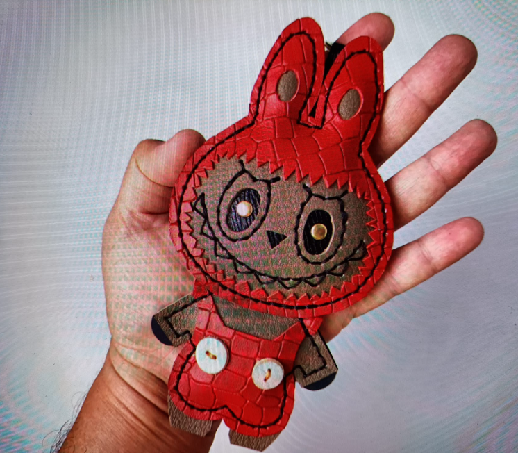 160 Punten....SUPER UNIEK -Hangemaakte – van leer – LABUBU – 18cm