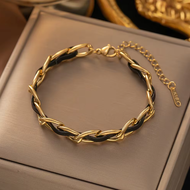 30 Punten....: RVS goudkleurige dames armband