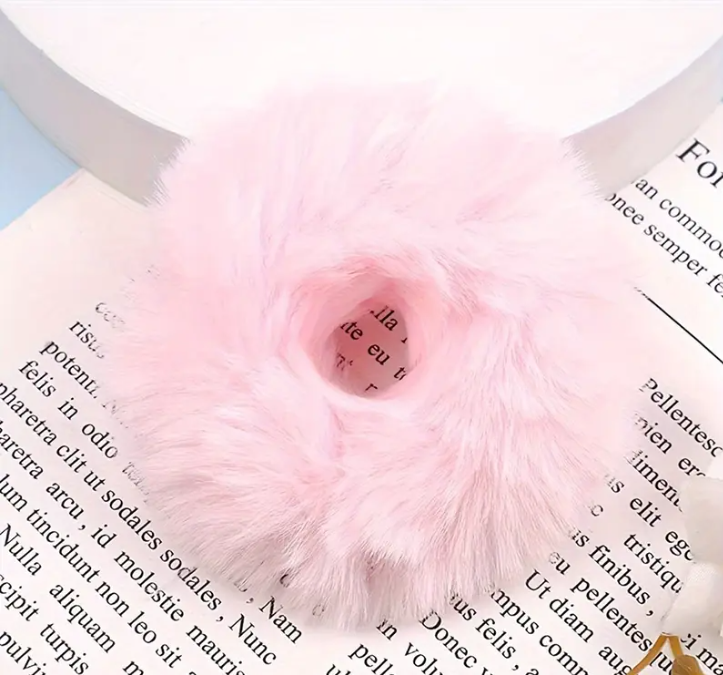 08 Punten.... 2 stuks Zachte Nep Konijnenbont Scrunchies