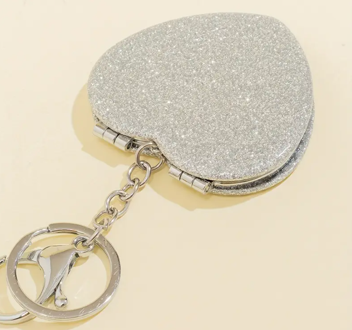 11 Punten.... Draagbare Hartvormige Glitter Zilverkleurige Spiegel