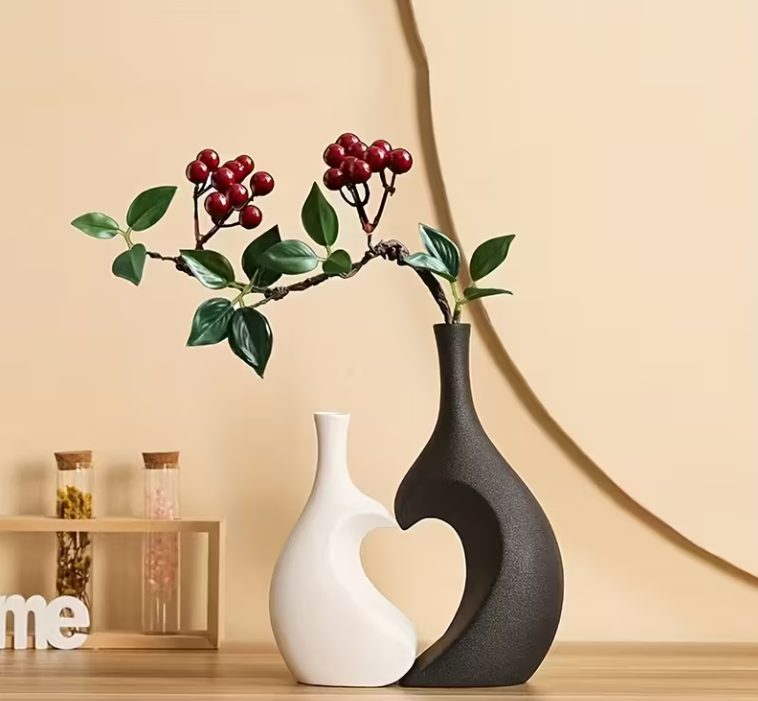 2 Stuks harten vazen - Wit + Zwart - Hartvorm