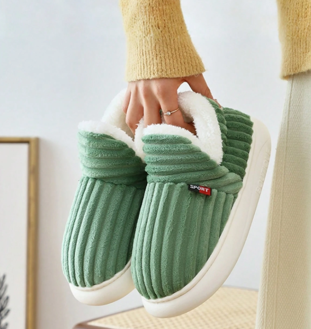 Groene winterse instappers met zachte voering