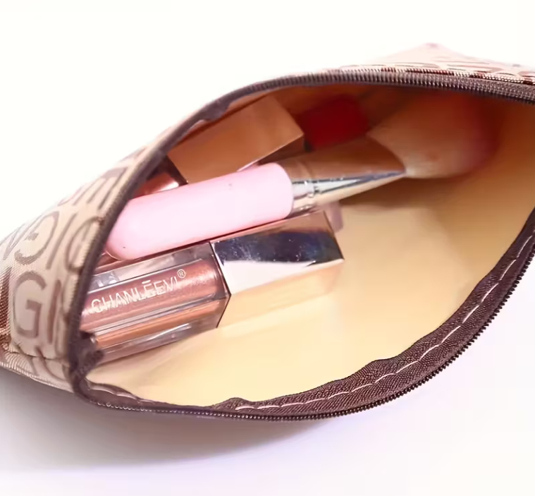 Willekeurige kleur klein toilettasje