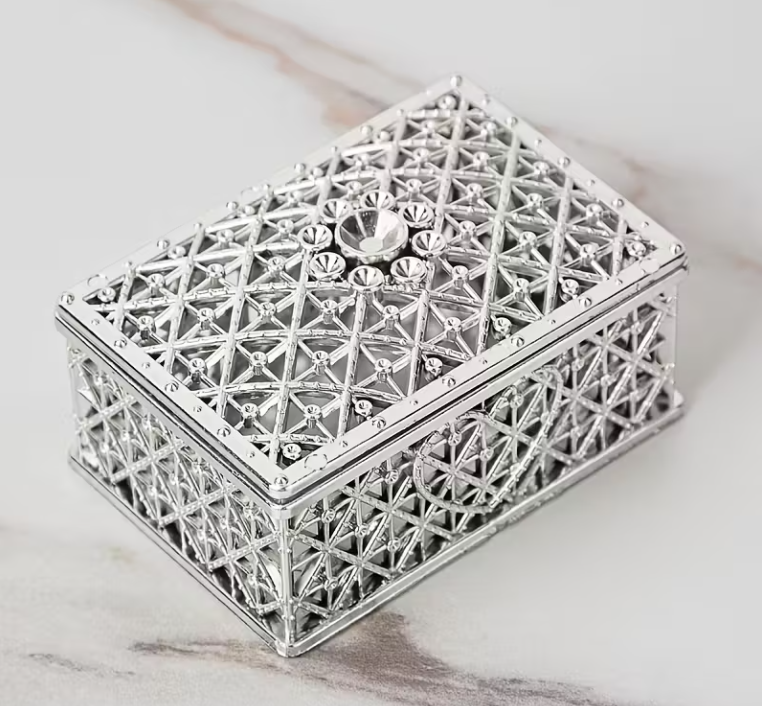 Willekeurige kleur schattig sieraden doosje