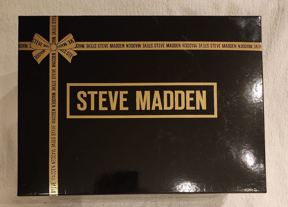 15 Punten.... Mooie Steve Madden set
