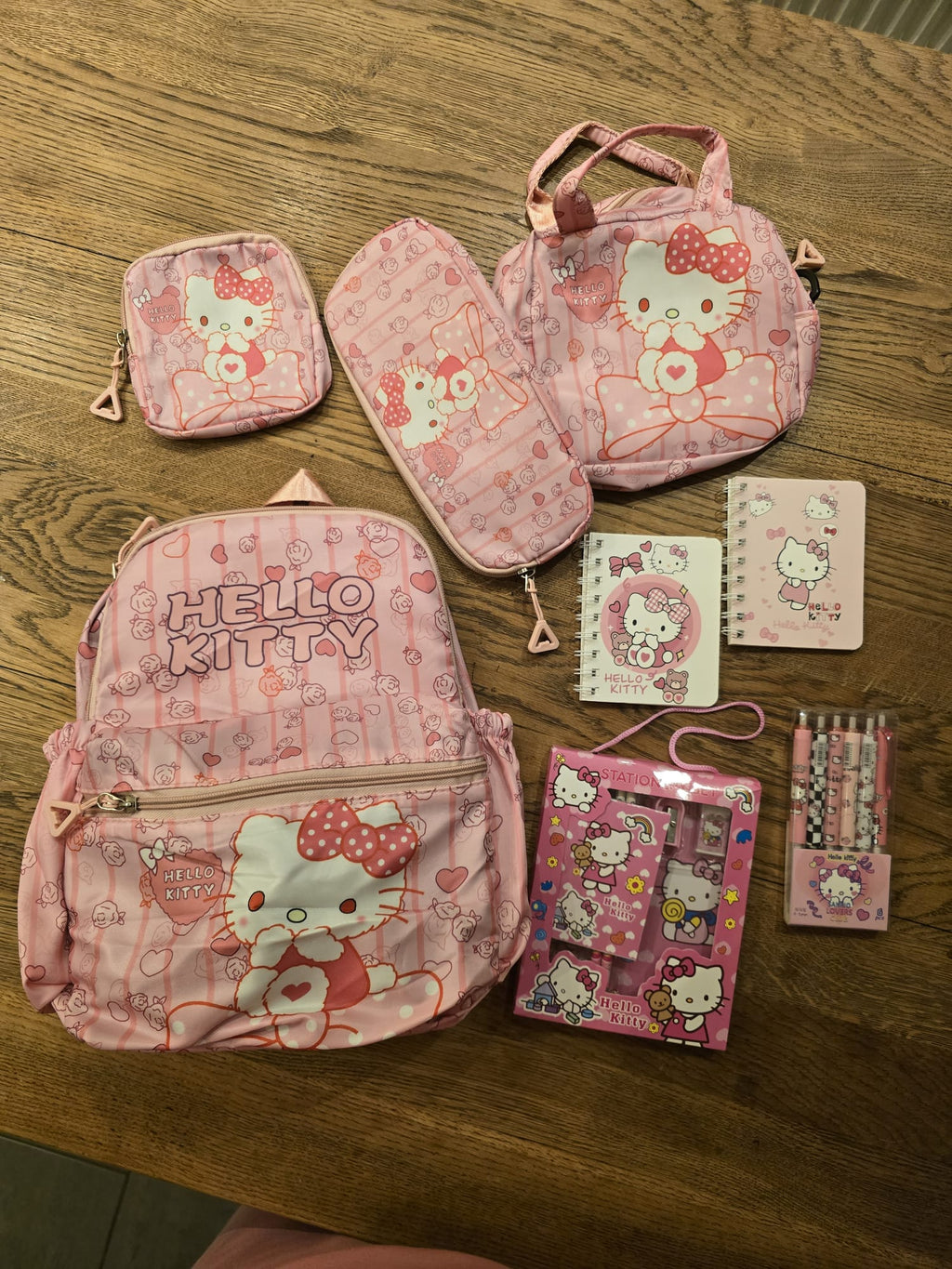 80 Punten.... Complete set van Hello Kitty